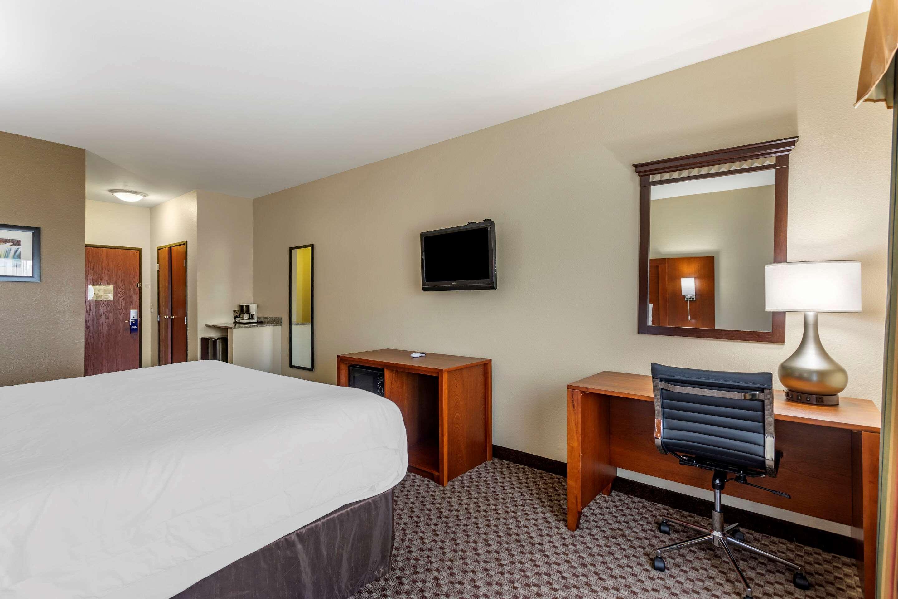 Comfort Inn & Suites Carbondale University Area Extérieur photo