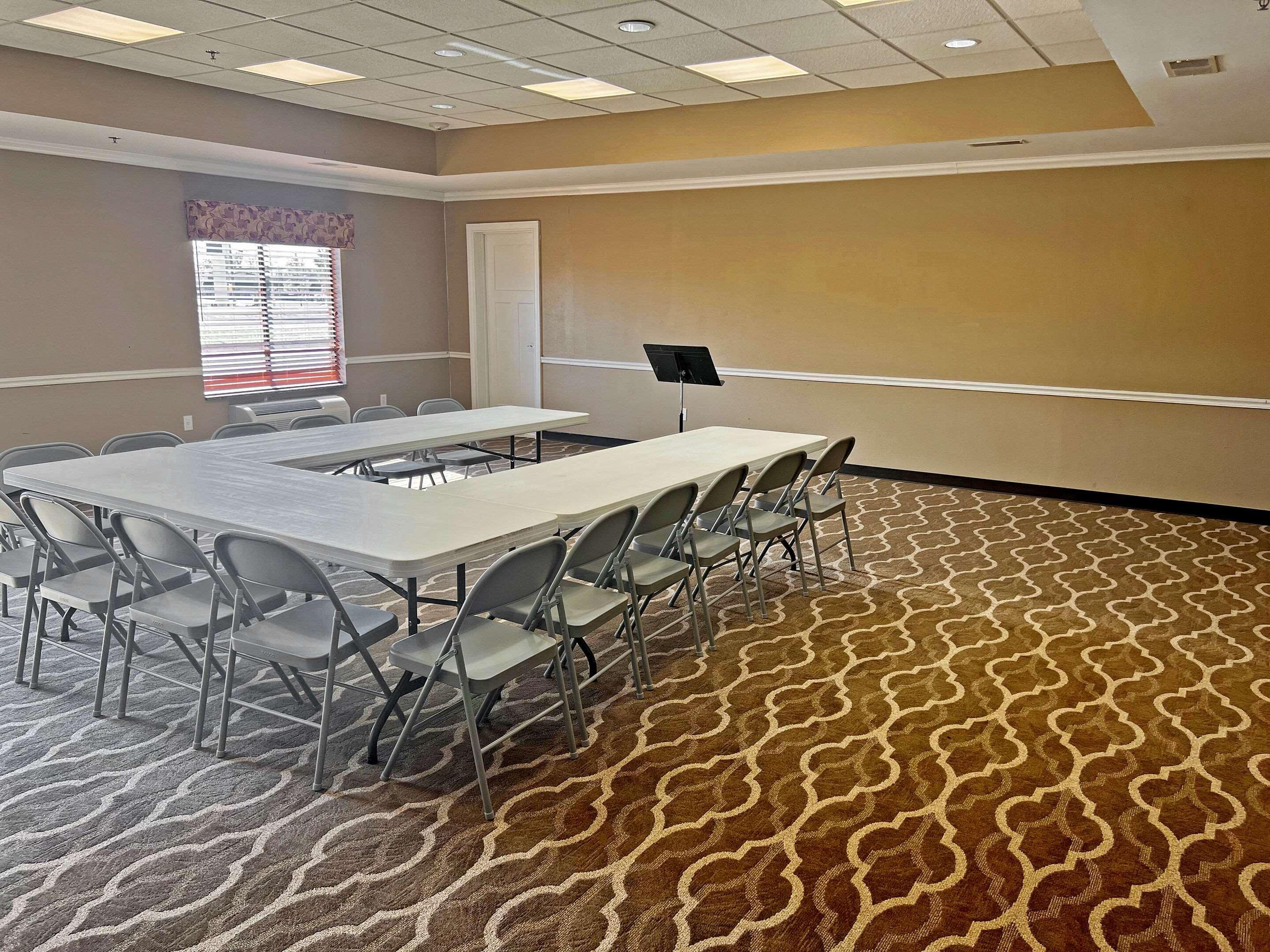 Comfort Inn & Suites Carbondale University Area Extérieur photo